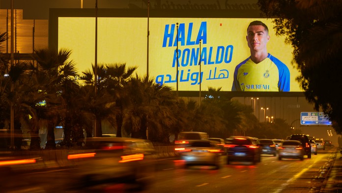 Ronaldo si nechal zadné vrátka do Ligy majstrov. Umožňuje to klauzula v zmluve so saudskoarabským klubom