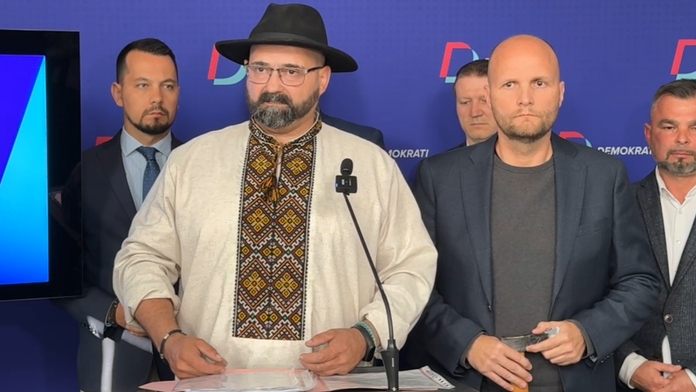 Polícia obvinila muža s valaškou, ktorý sa mal na videu vyhrážať premiérovi Ficovi