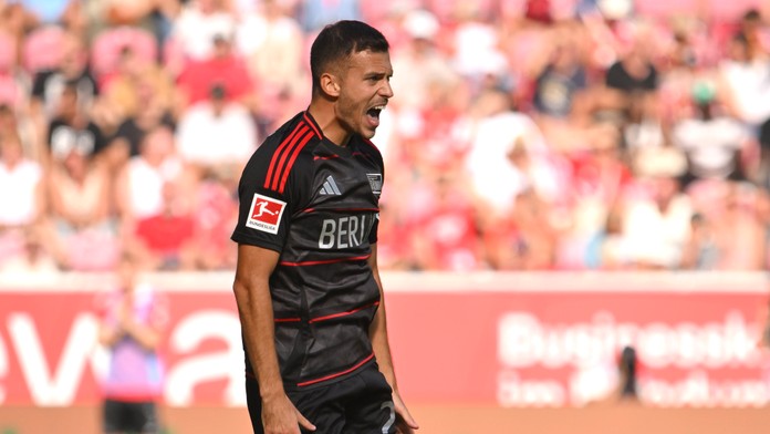 VIDEO: Návrat do Bundesligy ako hrom. Bénesovi stačili dve minúty, aby raketou k žrdi Berlínu zachránil zápas