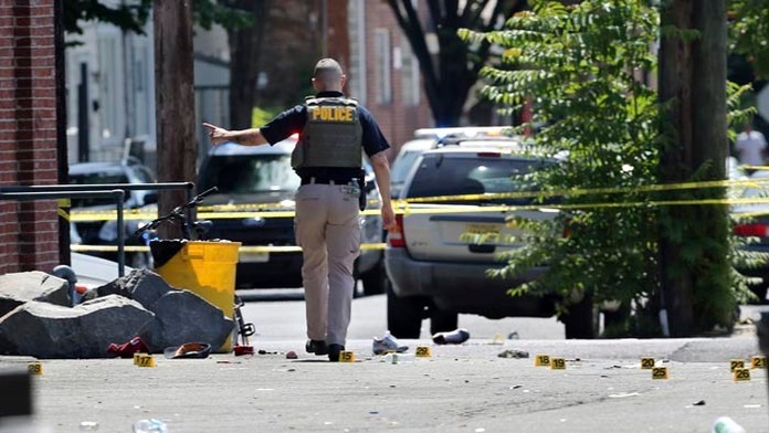 Festival hudby a umenia prerušila streľba gangov.