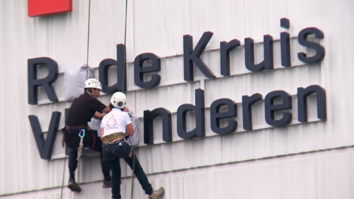 Originálna kampaň sa okamžite stretla s ohlasom.