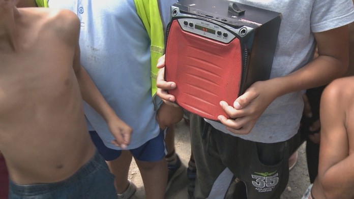 Osadníci robia denne diskotéku