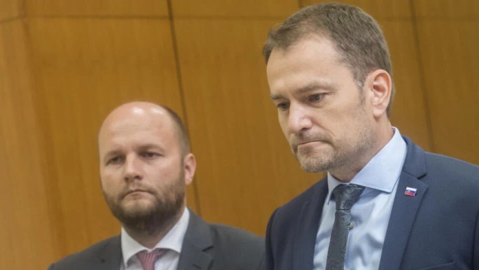 Na snímke je Jaroslav Naď a Igor Matovič 