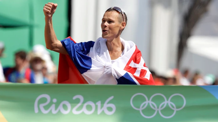 Matej Tóth tesne pred zlatým cieľom v chôdzi na 50 km v Riu.