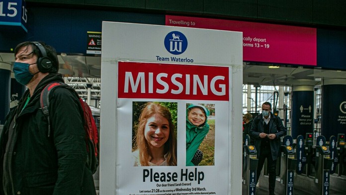 Nezvestná žena Sarah Everardová