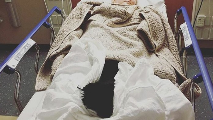 Amy Schumer skončila v nemocnici