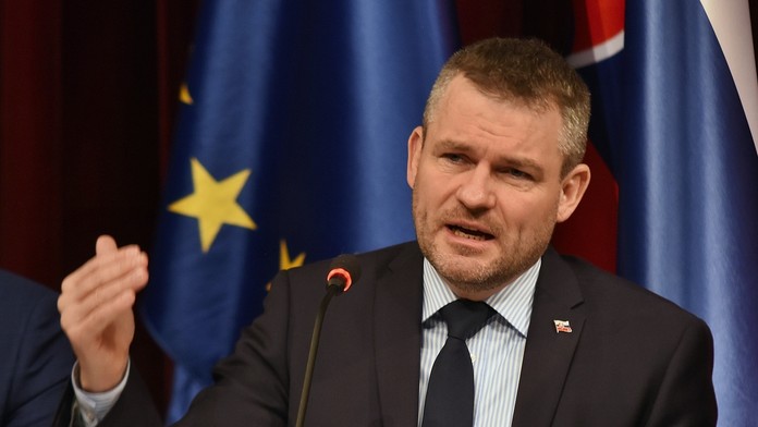 Linda je od žiarlivosti bez seba. Alica ide po Tomášovi!.mp4