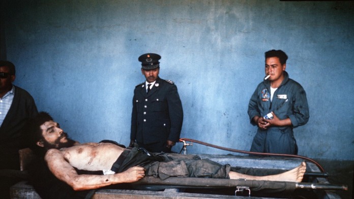 Fotografie mŕtveho Che Guevaru ukrývali 47 rokov