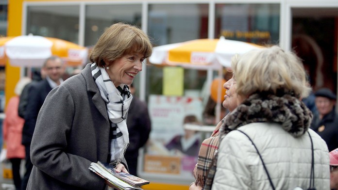 Napadnutá kanidátka na starostku Kolína Henriette Rekerová.