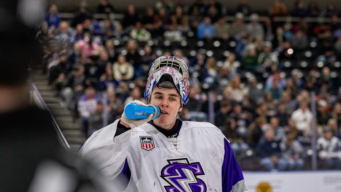 Pred rokom ho poznal málokto. Teraz Slovákovi veštia veľkú kariéru a bijú sa o neho kluby NHL (rozhovor)