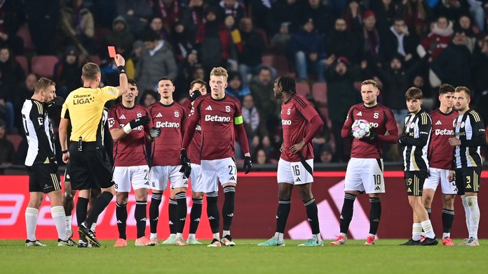 Pekaríka si v Česku vážia, proti Sparte bol kapitán. Holec udržal čistý štít, tešili sa aj Rigo a Prekop