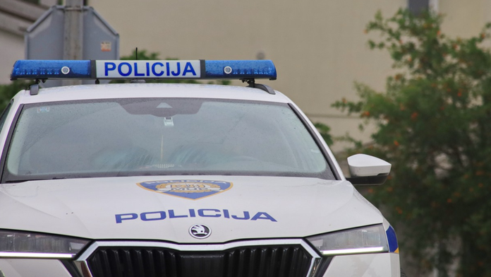 Na snímke vozidlo chorvátske polície.