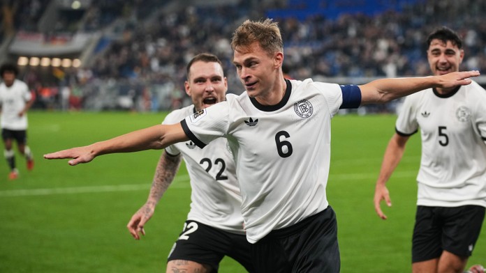 Nemecko sa dostalo na čelo našej skupiny. Ukrajina takmer stratila zápas, no napokon sa tešila z výhry