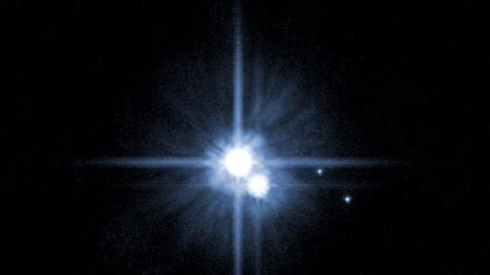 Trpasličia planéta Pluto je väčšia, ako vedci predpokladali.