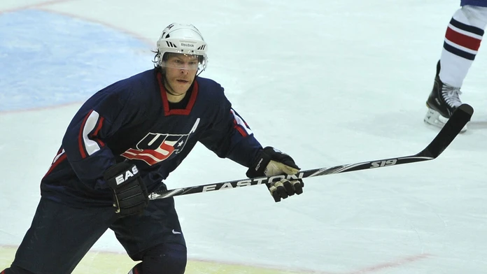 Yan Šťastný v drese reprezentácie USA.