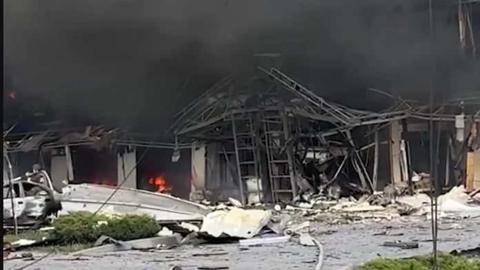 VIDEO: Rusi v čase jednostranného prímeria masívne útočili na Ukrajinu, O život prišlo 27 ľudí