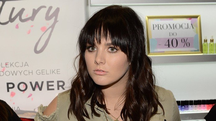 Ewu Farnu zneužili na nechutný kšeft. Toto je speváčkina reakcia