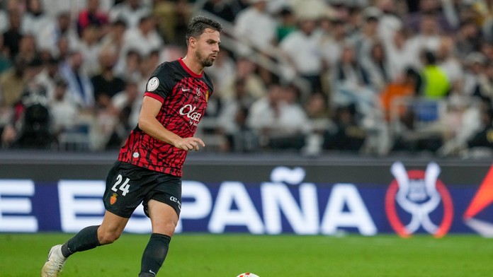 Kus smoly pre Valjenta. Jeho tím inkasoval štyrikrát za osem minút a zranil sa, keď už o nič nešlo