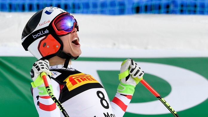 Rakúšanka Nicole Schmidhoferová jasá po triumfe v super-G žien na MS v St. Moritzi.