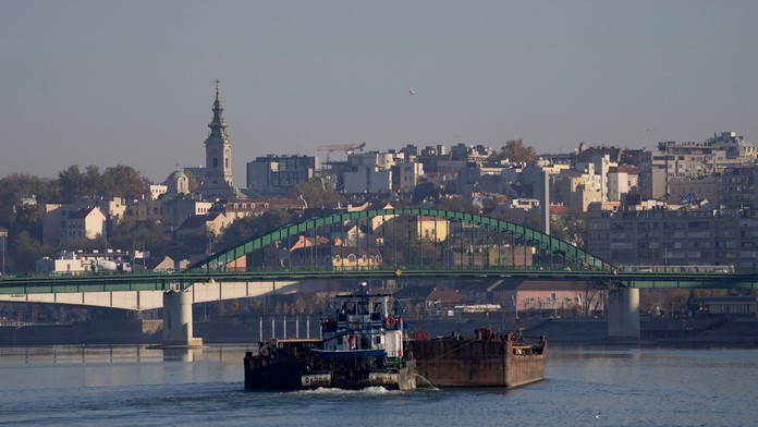 Potopená loď na Dunaji