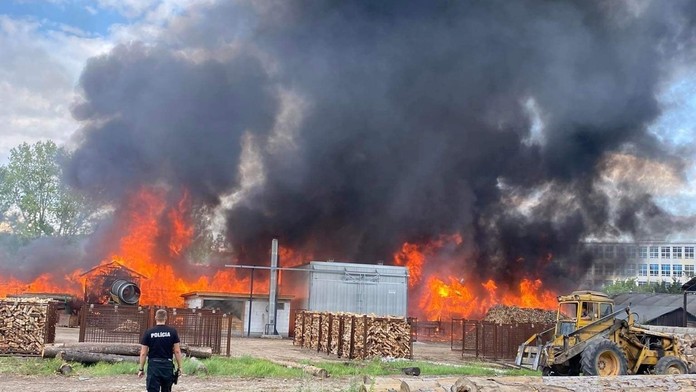 Obrovský požiar v Bardejove. Píla na Duklianskej je minulosťou