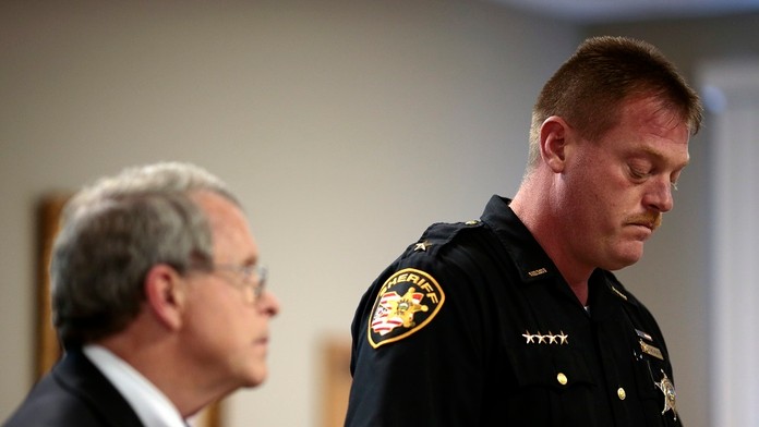 Šerif Charles Reader