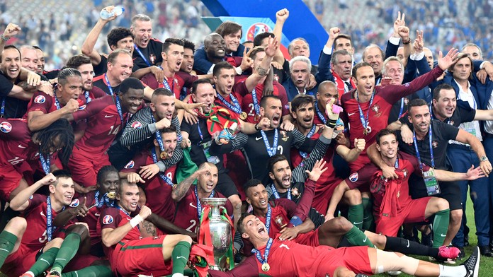 Futbalisti Portugalska sa stali víťazmi EURO 2016.