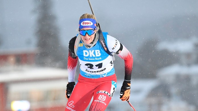 Rakúska biatlonistka Lisa Theresa Hauserová triumfovala v rýchlostných pretekoch 2. kola SP vo švédskom Östersunde.
