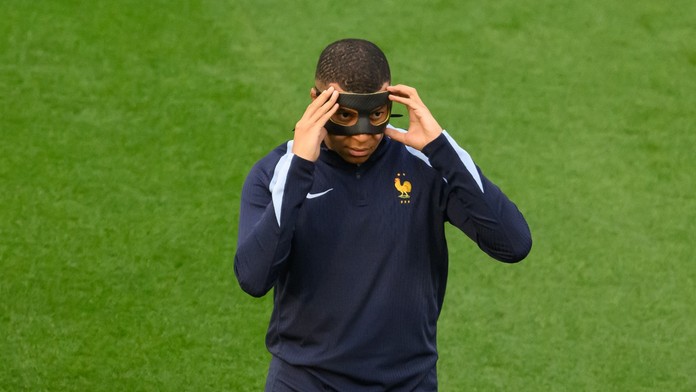 Hoci nehral, dal o sebe vedieť. Kylian Mbappé podpichoval Holanďanov po neuznanom góle