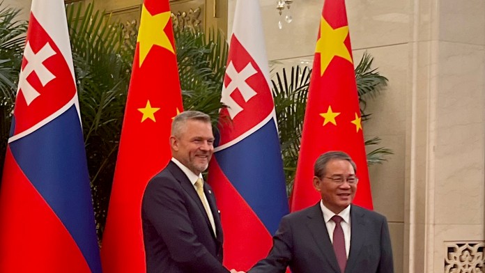 Pellegrini sa stretol s čínskym premiérom. Hovorili o ďalšej spolupráci