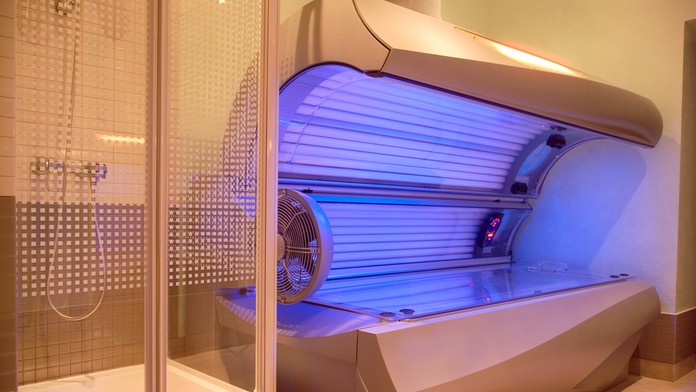 Do solária sa zrejme onedlho dostanú len dospelí, rozhodnú o tom poslanci