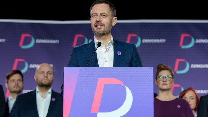 Eduard Heger predstavuje stranu Demokrati