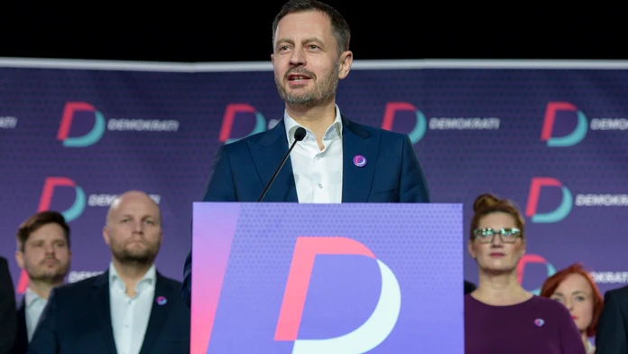 Eduard Heger predstavuje stranu Demokrati
