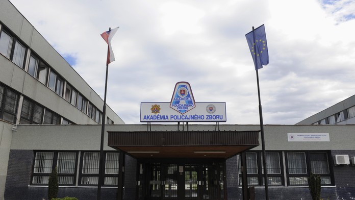 Akadémia policajného zboru v Bratislave.