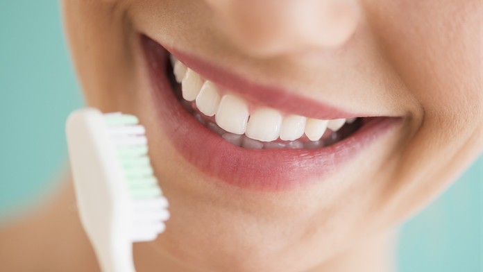 Pre zdravé zuby vám stačí robiť štyri veci