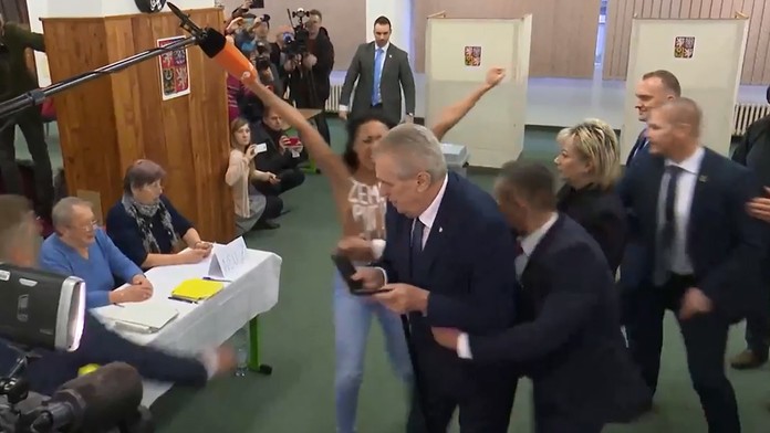 Fotka pobozkaného záchodu..jpg