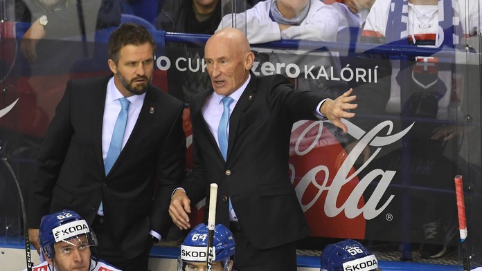 Radosť kanadských hráčov, vrátane autora víťazného gólu Marka Stonea, proti Slovensku na MS 2019.