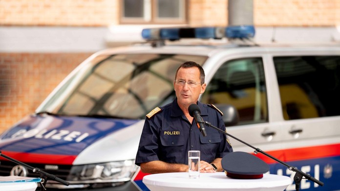 Slovák prepadol banku v tirolskej obci. Vypátrali ho do 24 hodín