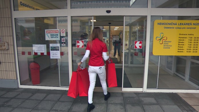 19 prezident saty u papeza_tvnoviny.mp4