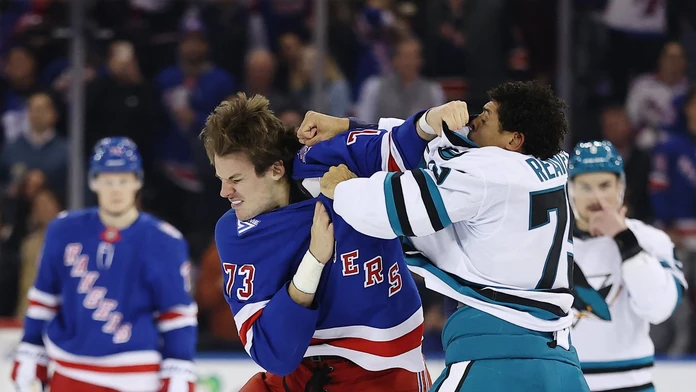 Obávaný bitkár sa medzi elitou udržal dlhých 16 rokov. NHL prišla o jedného z posledných “tvrdých mužov“