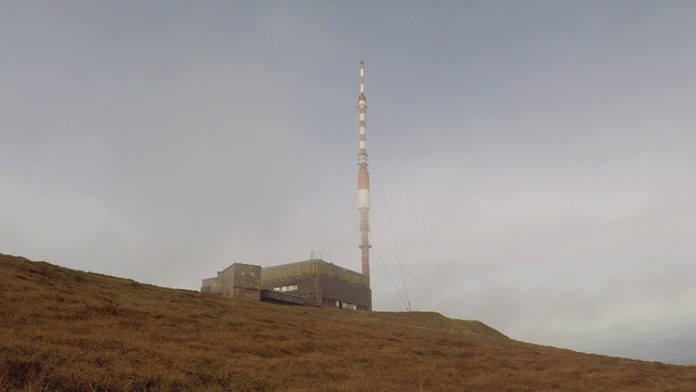 Fínsky hráč  Atte Ohtamaa a Dán Frederik Storm v dueli na MS. 