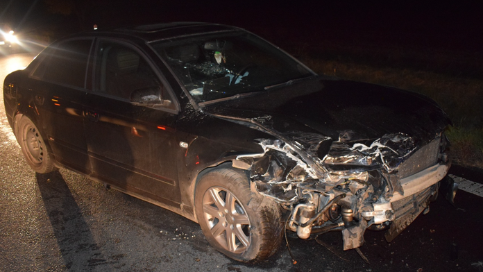Havarované auto po nehode pri Podrečanoch.