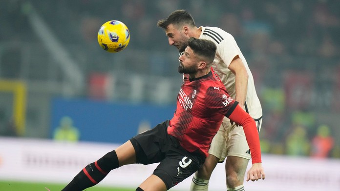 V šlágri uspelo AC Miláno a upevnilo si tretiu priečku. Lazio si poradilo s Lecce