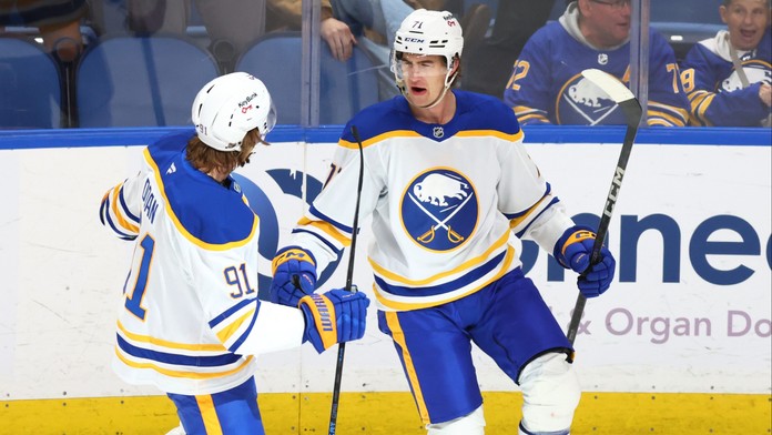 VIDEO: Buffalo sa dočkalo prvého triumfu v sezóne. V gólovej prestrelke zdolalo Ottawu