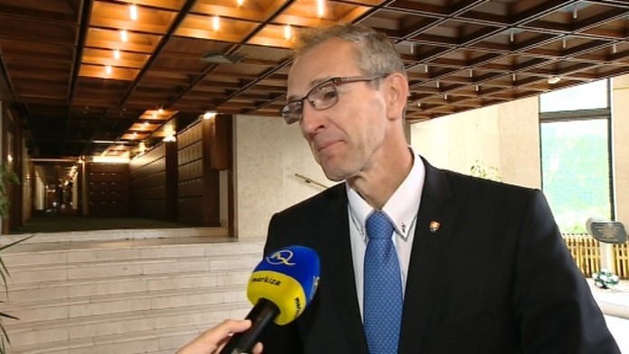 19 Prezyvky politikov.transferweb_jpg_bez_watermarku_1.jpg