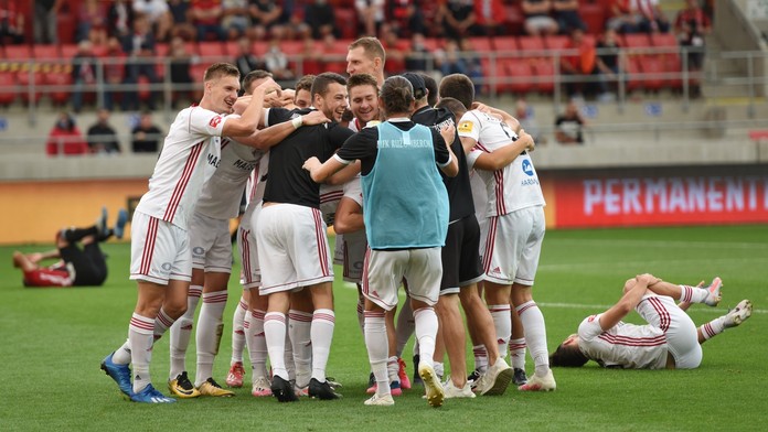 Horiaca katedrála v Nantes