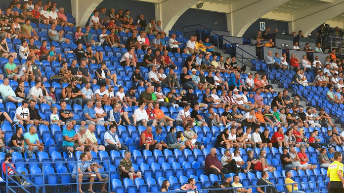 Diváci na zápase Fortuna ligy.