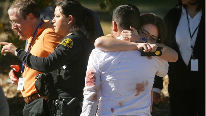 V kalifornskom meste San Bernardino sa strieľalo. Hlásia 14 mŕtvych a 17 zranených.