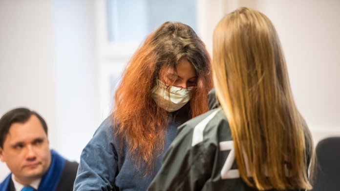 B. Scholzová, ktorá sa vlani v lete pokúsila o vraždu v salóne krásy, sa k činu priznala. Súd ju posiela za mreže