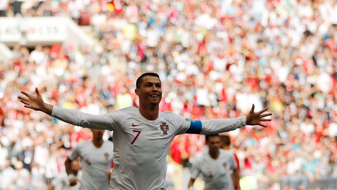 Kapitán Portugalska Cristiano Ronaldo oslavuje svoj zásah v dueli proti Maroku na MS 2018.